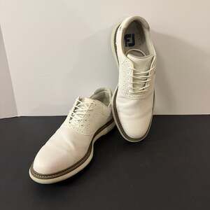 FootJoy Men's Traditions Golf Shoe, White 9.5, Previous Season Style